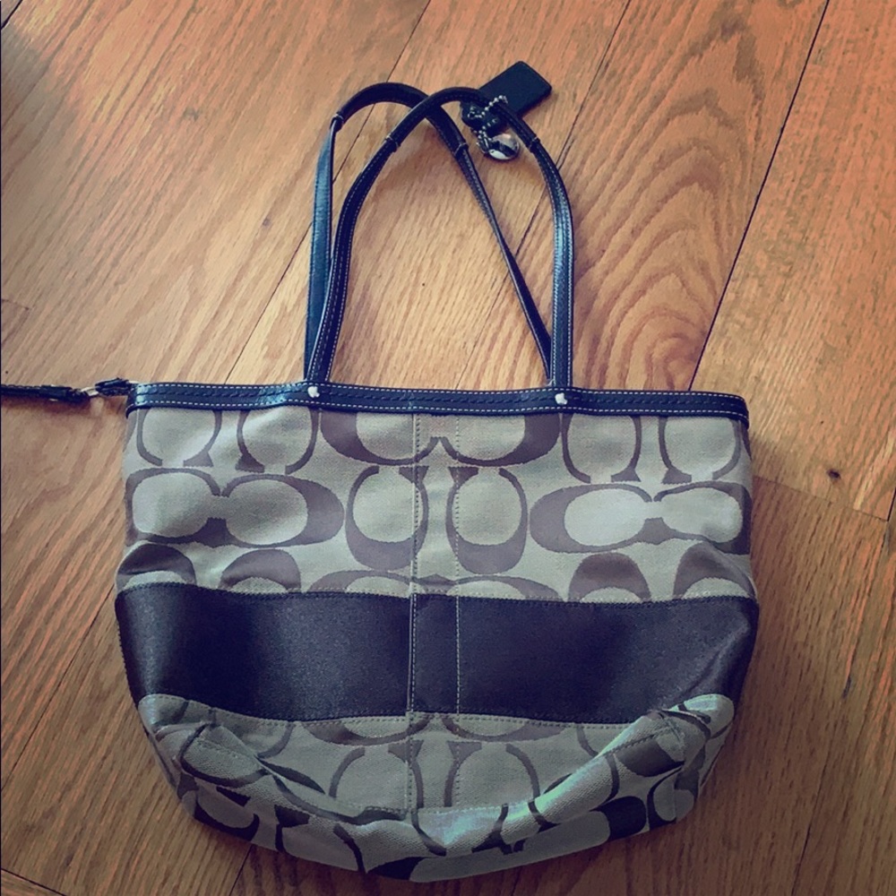 Coach shoulder bag
